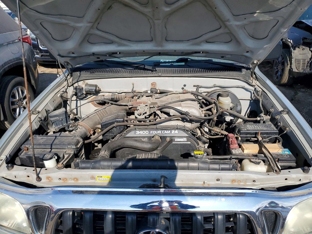 2002 TOYOTA TACOMA XTRACAB photo 11