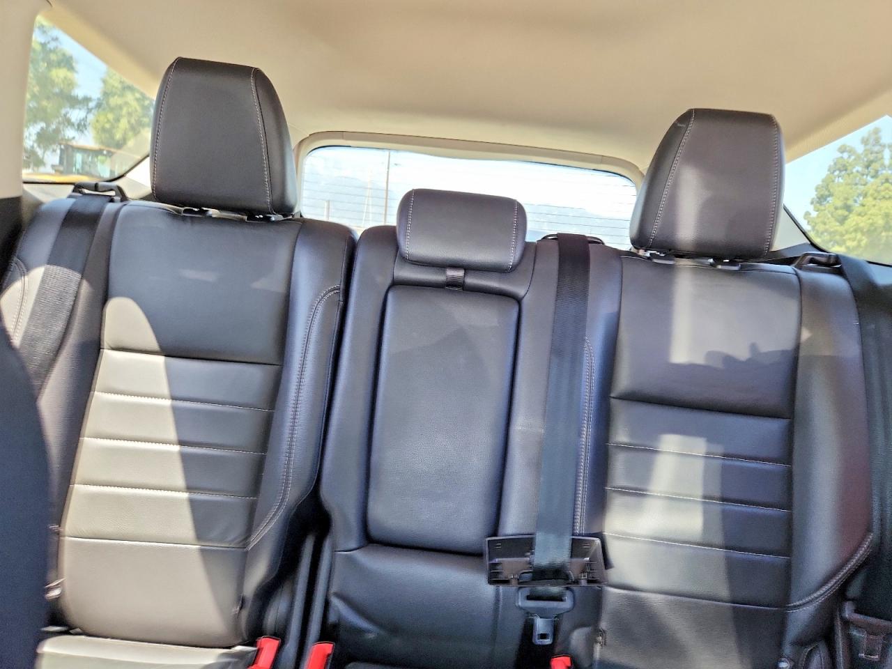2016 FORD ESCAPE SE photo 28