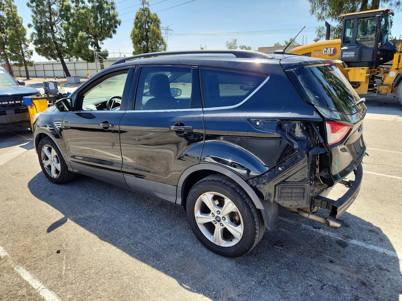 2016 FORD ESCAPE SE photo 4