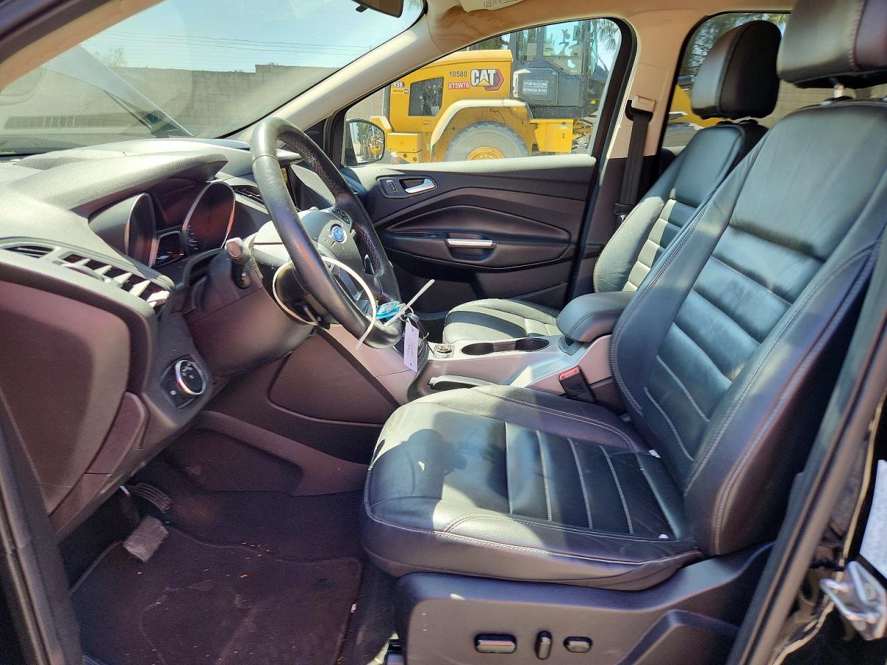 2016 FORD ESCAPE SE photo 19