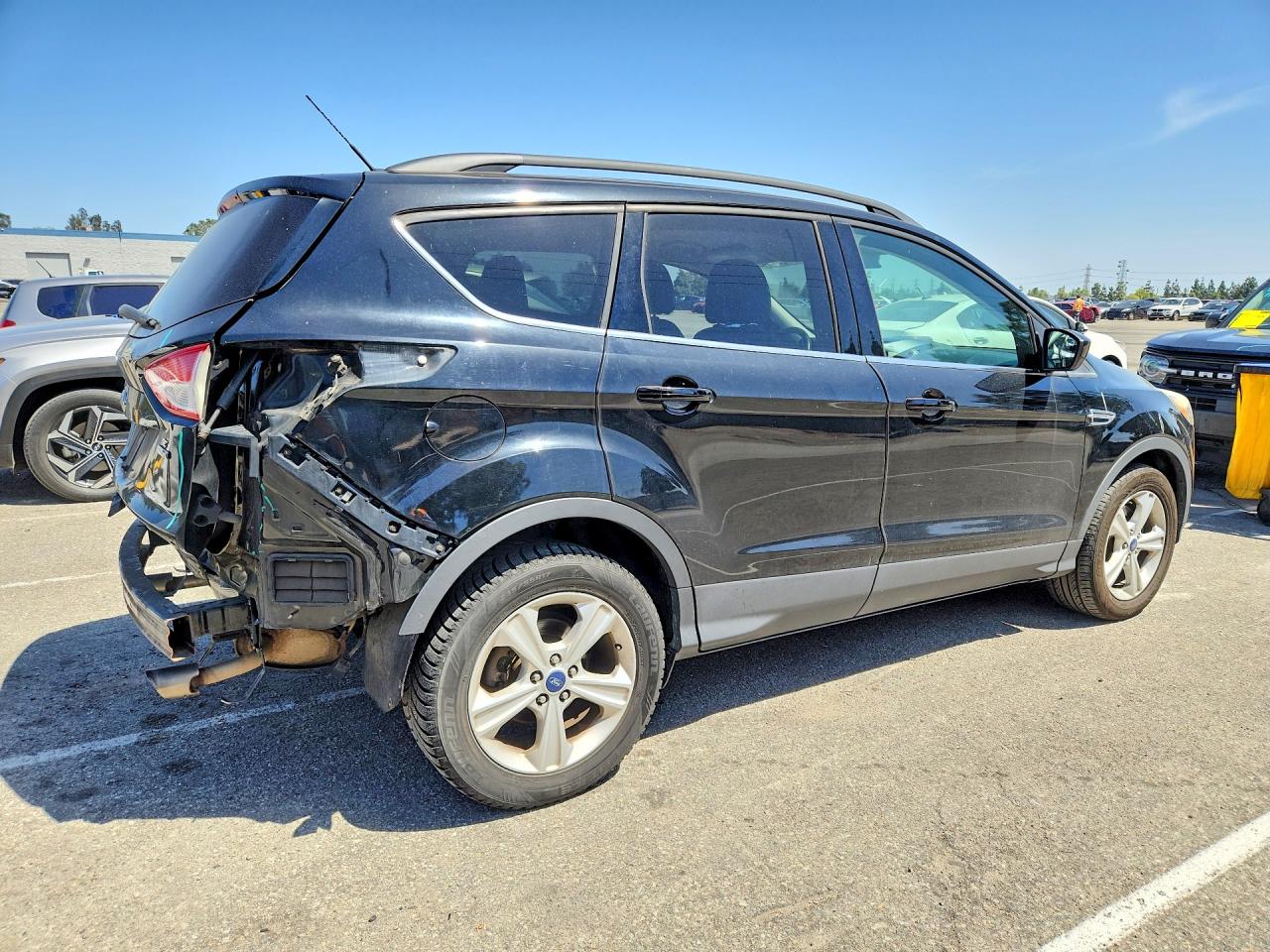 2016 FORD ESCAPE SE photo 7