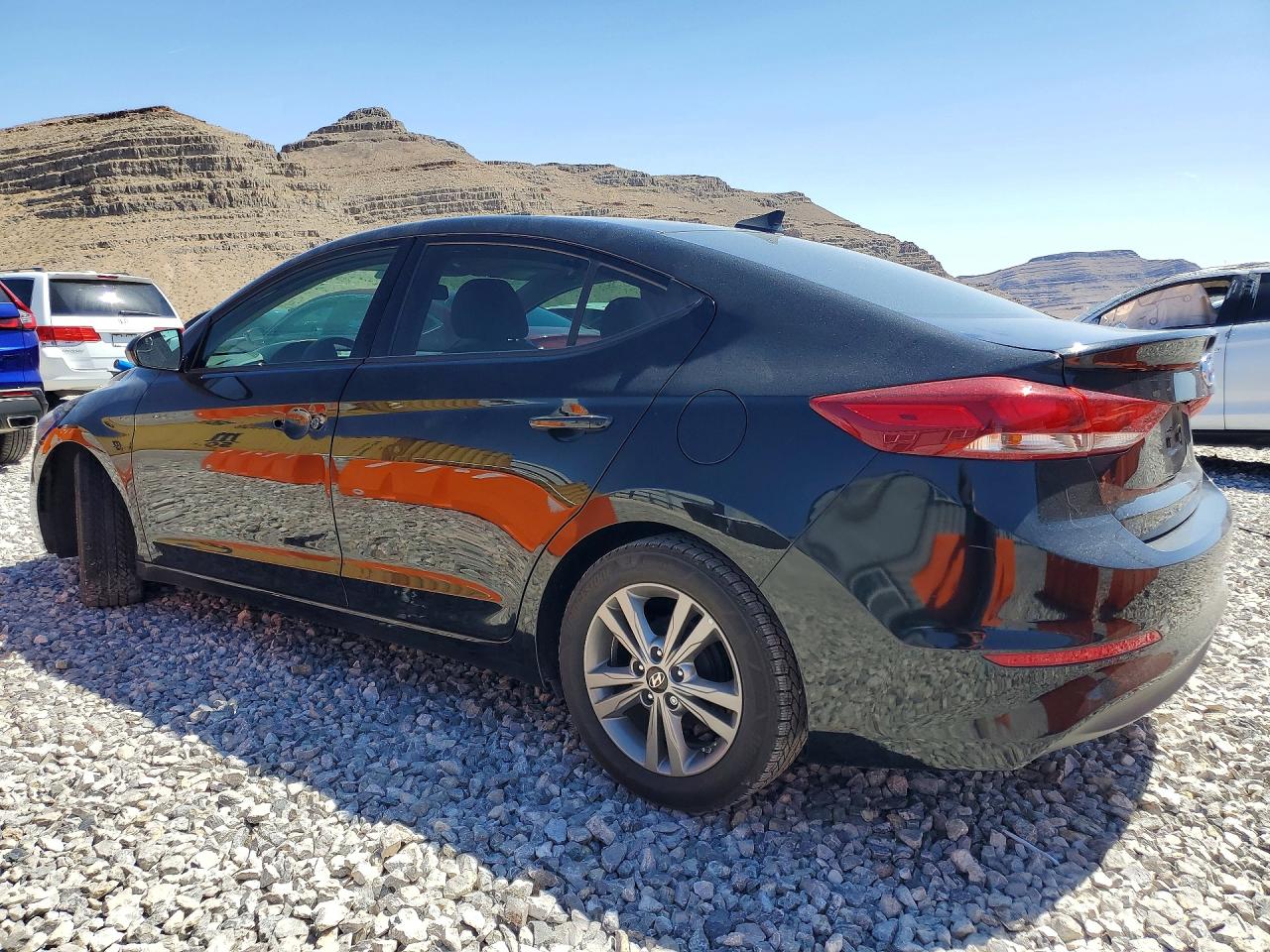 2017 HYUNDAI ELANTRA SE photo 3