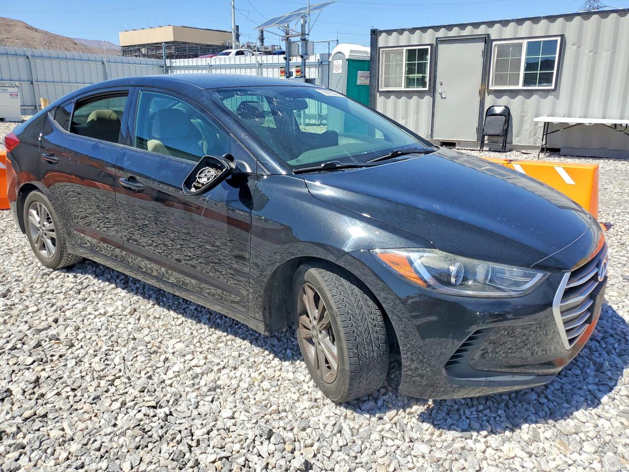 2017 HYUNDAI ELANTRA SE photo 7