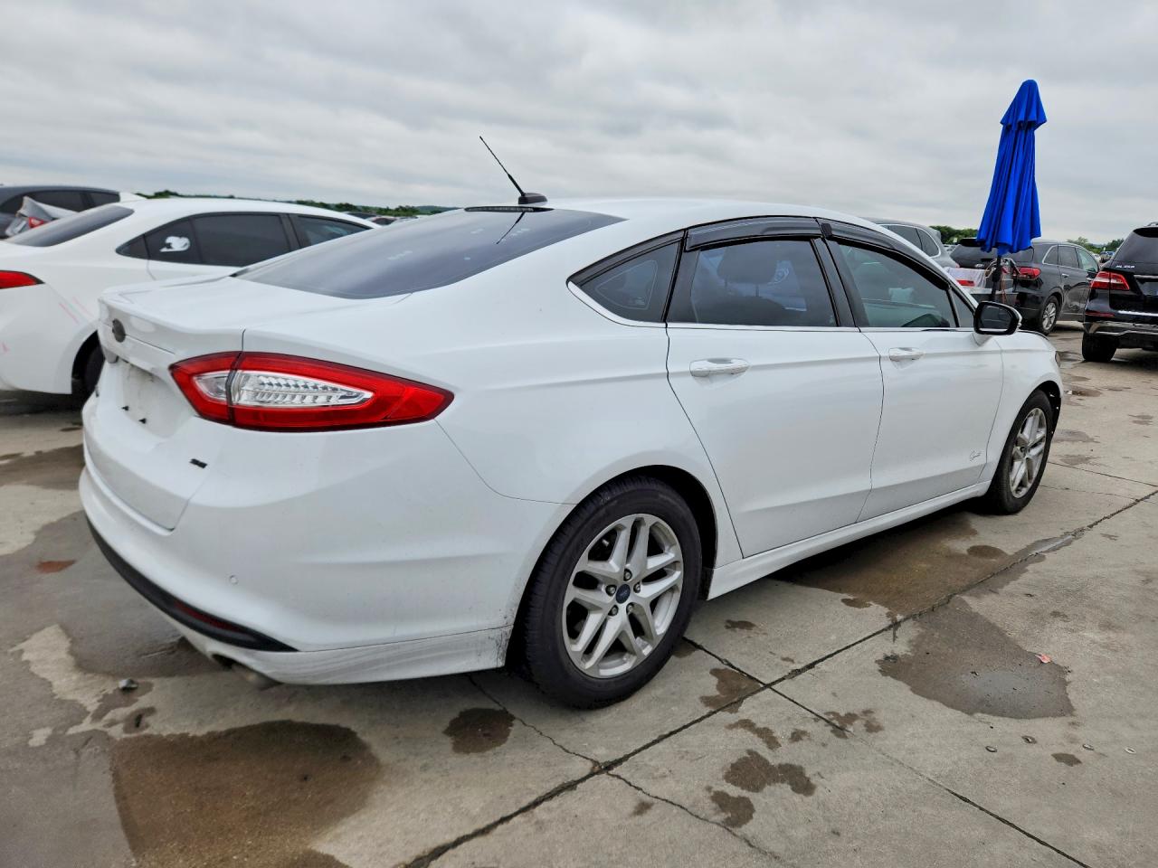 2016 FORD FUSION SE photo 5