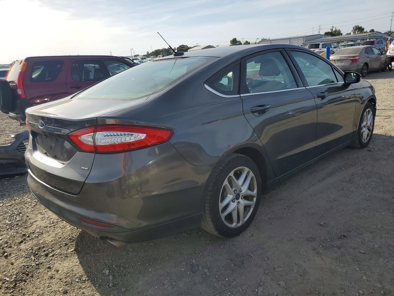 2016 FORD FUSION SE photo 7