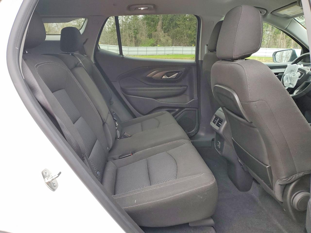 2024 GMC TERRAIN SLE photo 21