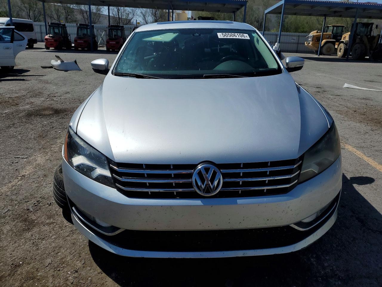 2015 VOLKSWAGEN PASSAT SE photo 9