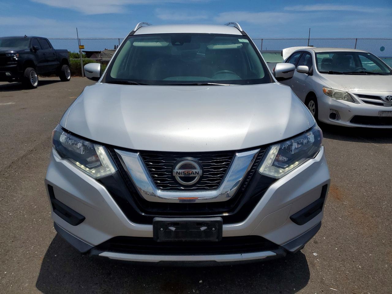 2019 NISSAN ROGUE S photo 9