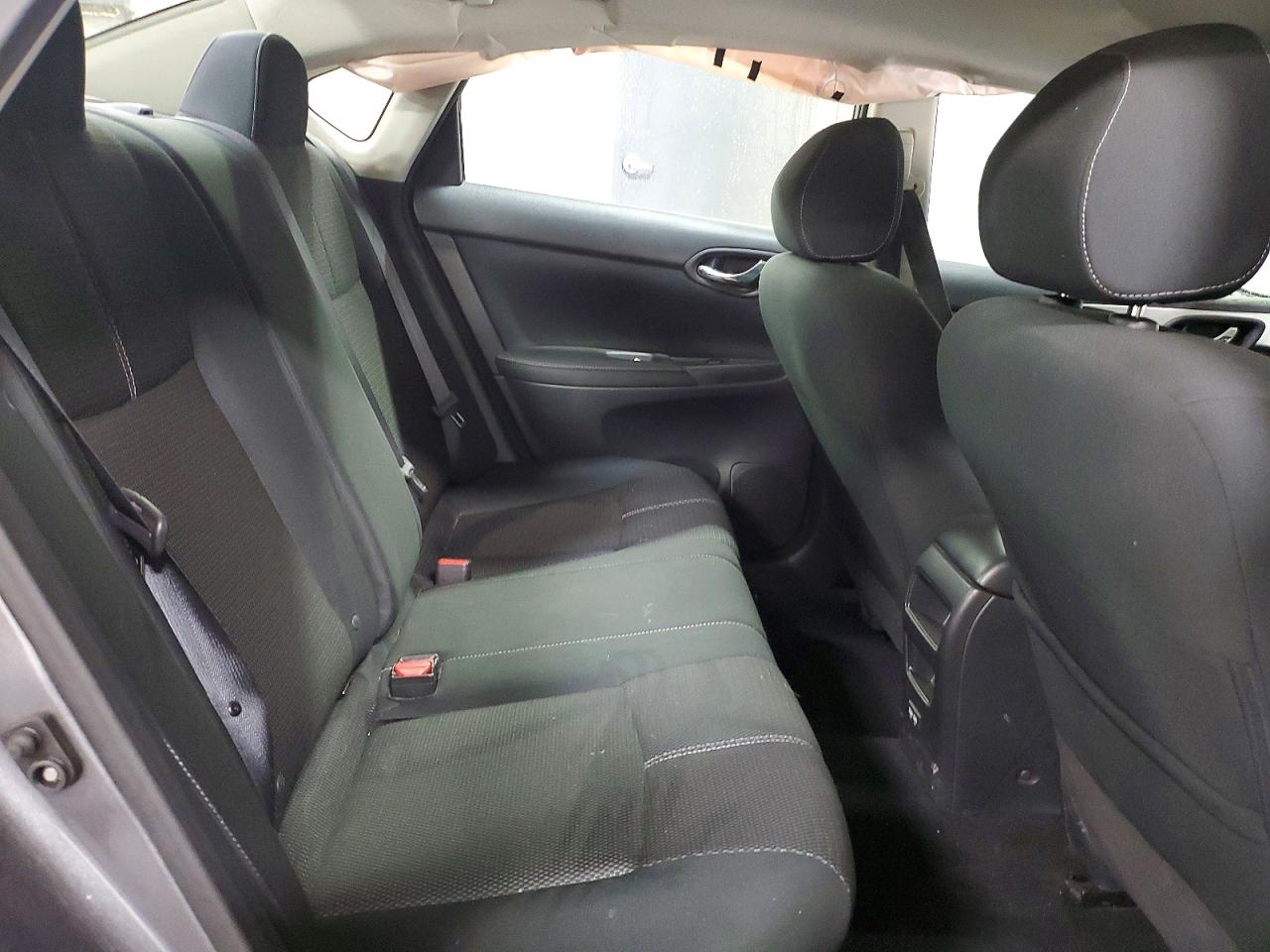 2018 NISSAN SENTRA S photo 10
