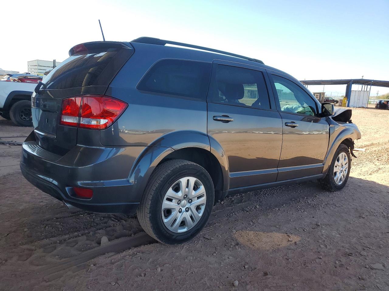 2018 DODGE JOURNEY SXT photo 5