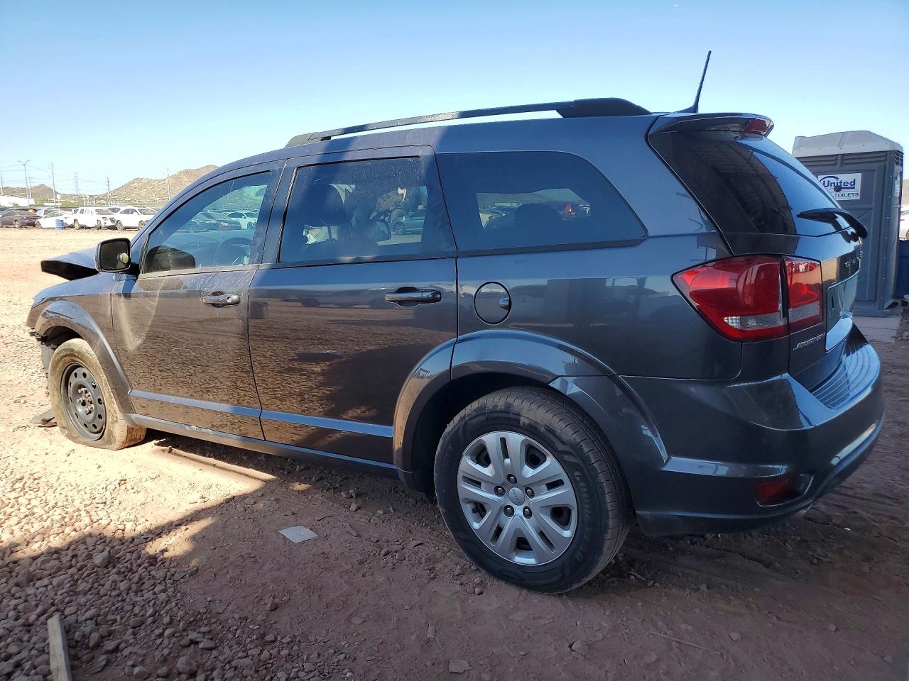 2018 DODGE JOURNEY SXT photo 3