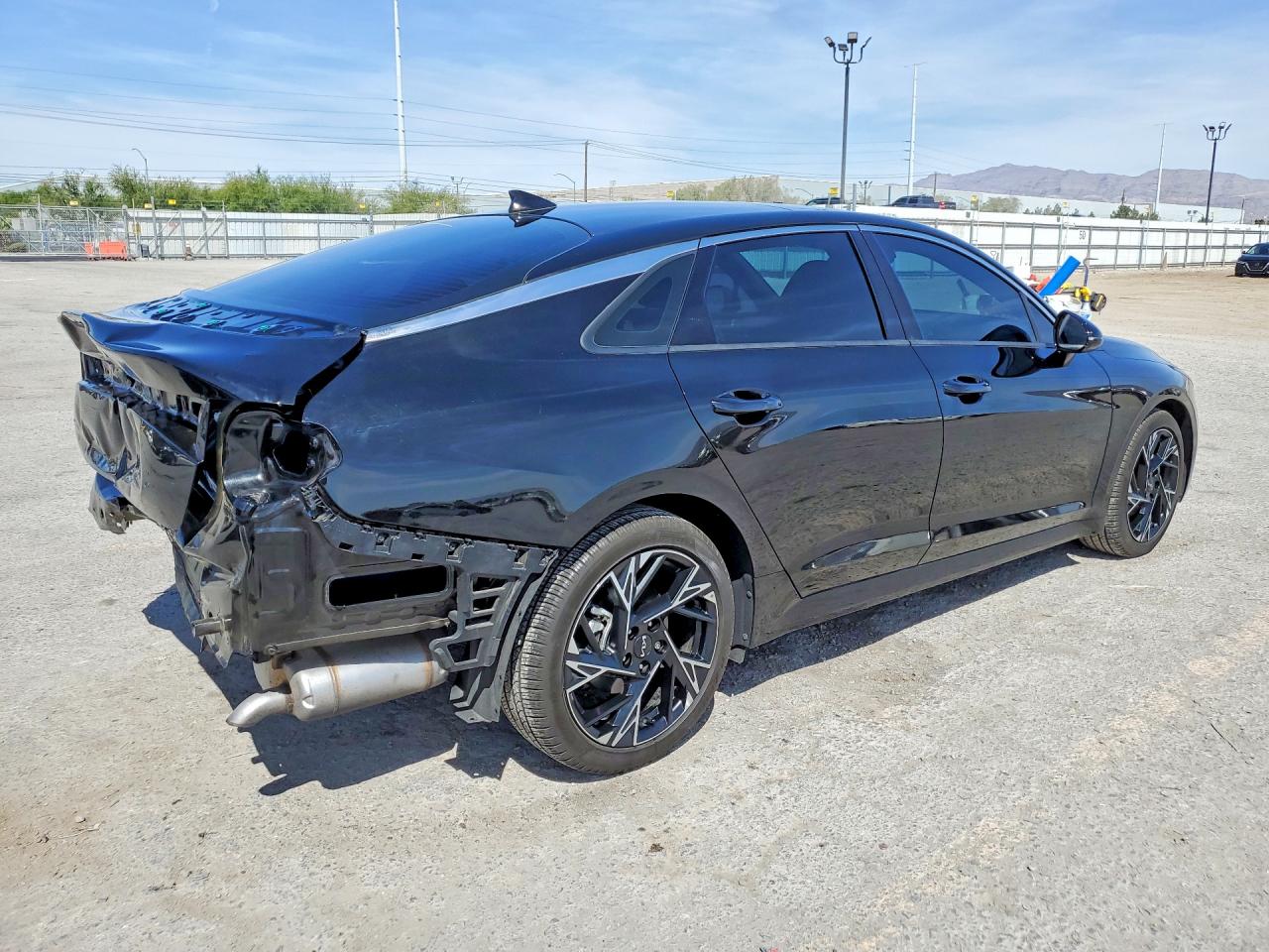 2025 KIA K5 GT LINE photo 5