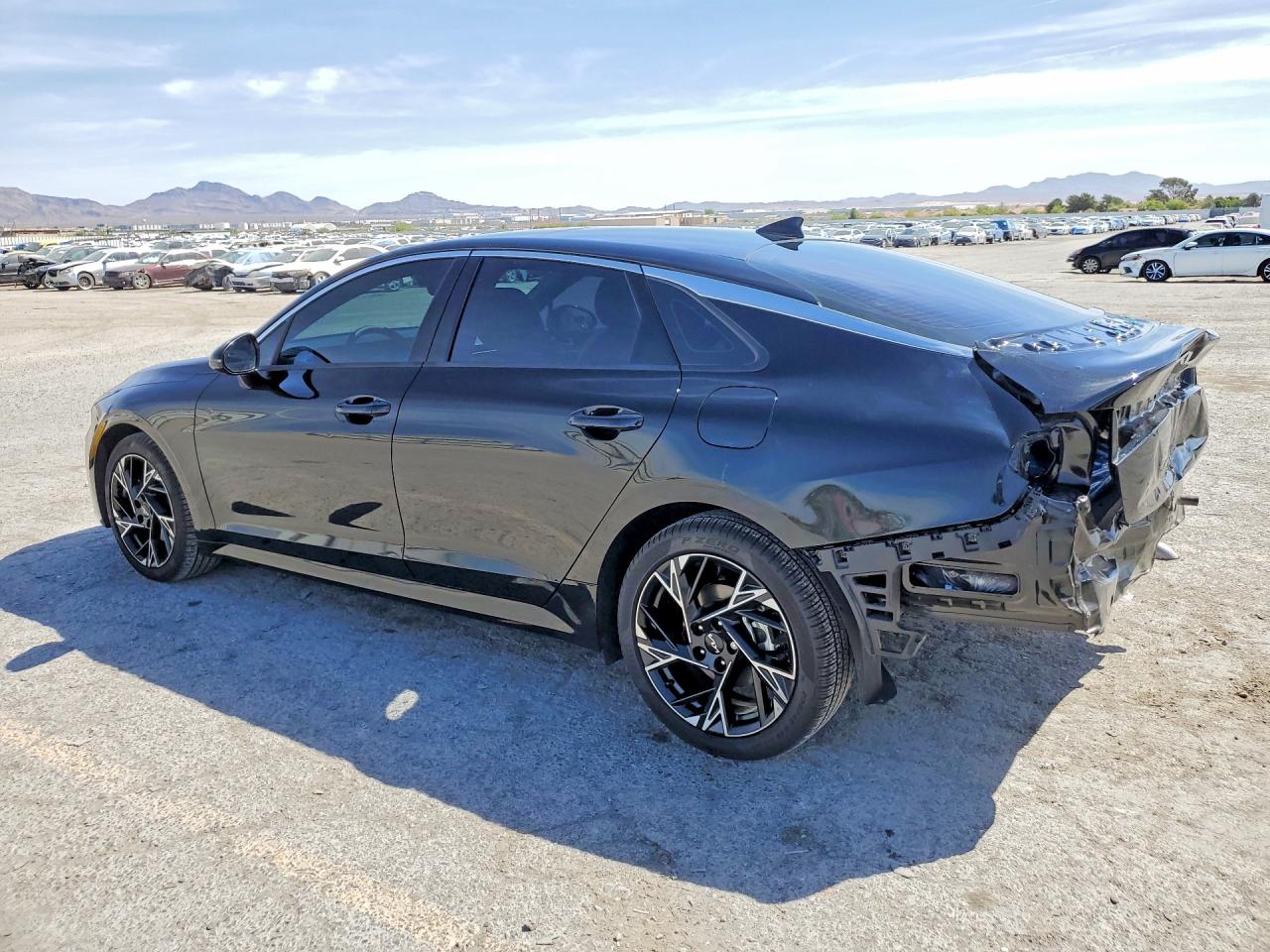 2025 KIA K5 GT LINE photo 3