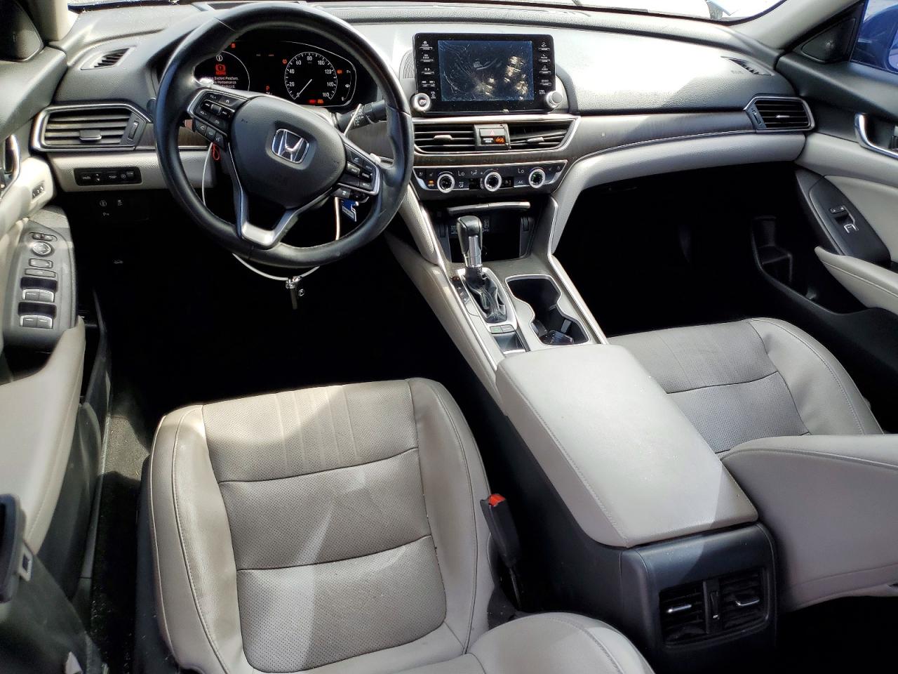 2018 HONDA ACCORD photo 15