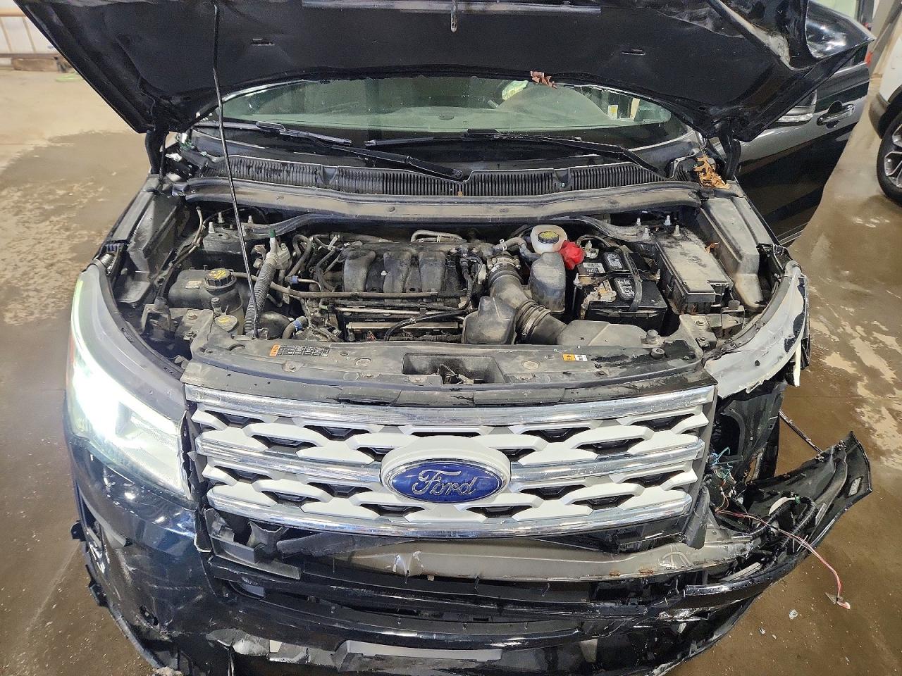 2018 FORD EXPLORER XLT photo 34