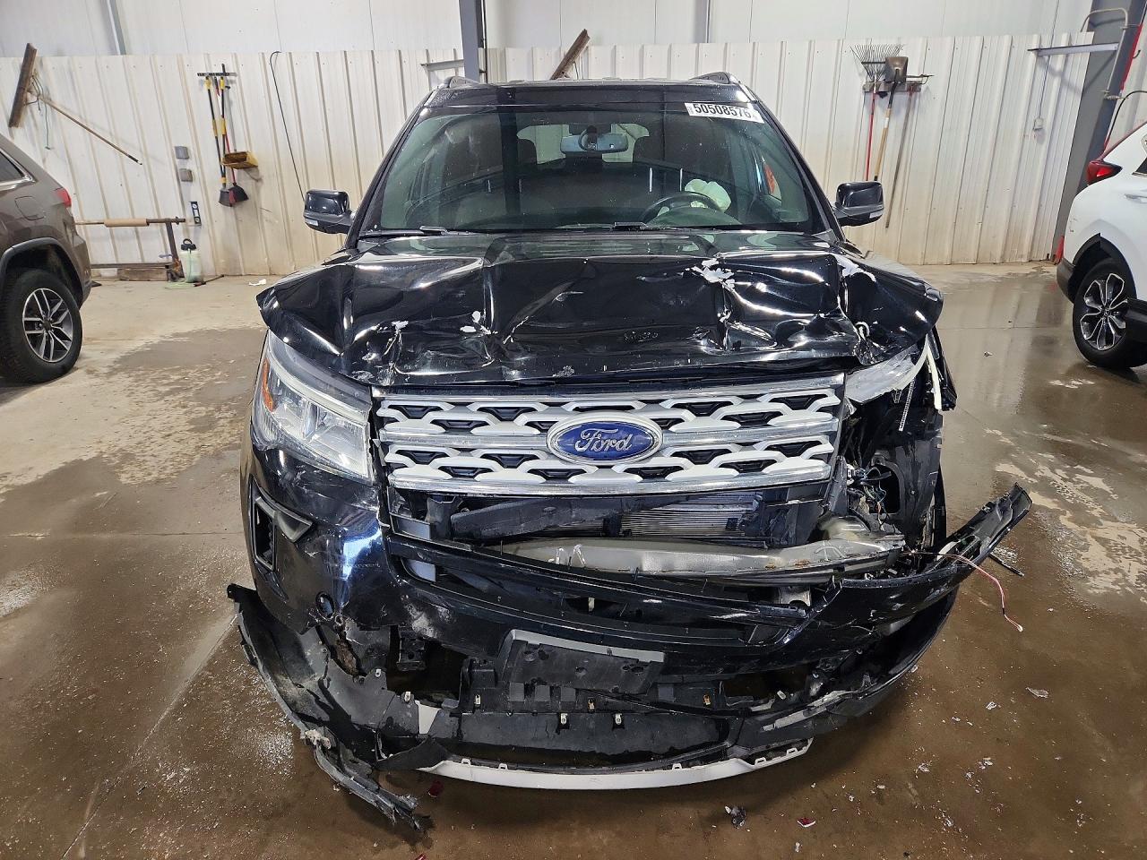 2018 FORD EXPLORER XLT photo 13