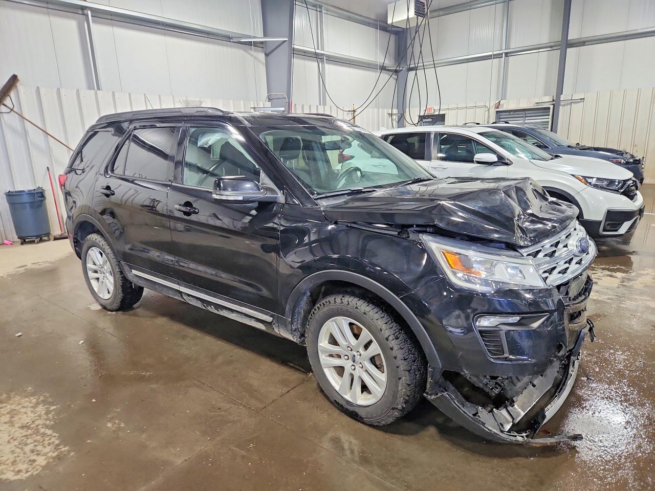 2018 FORD EXPLORER XLT photo 10