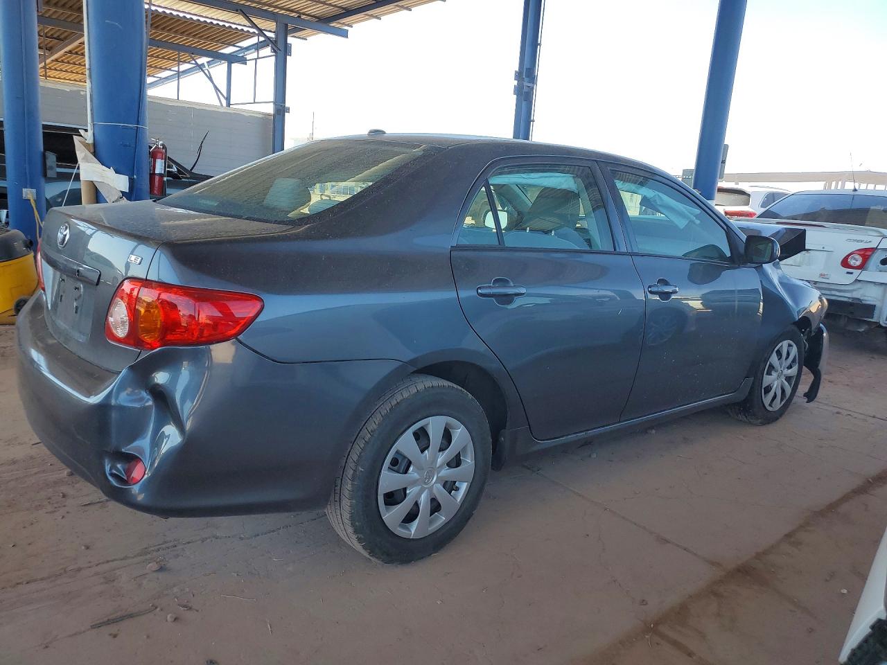 2010 TOYOTA COROLLA LE photo 7