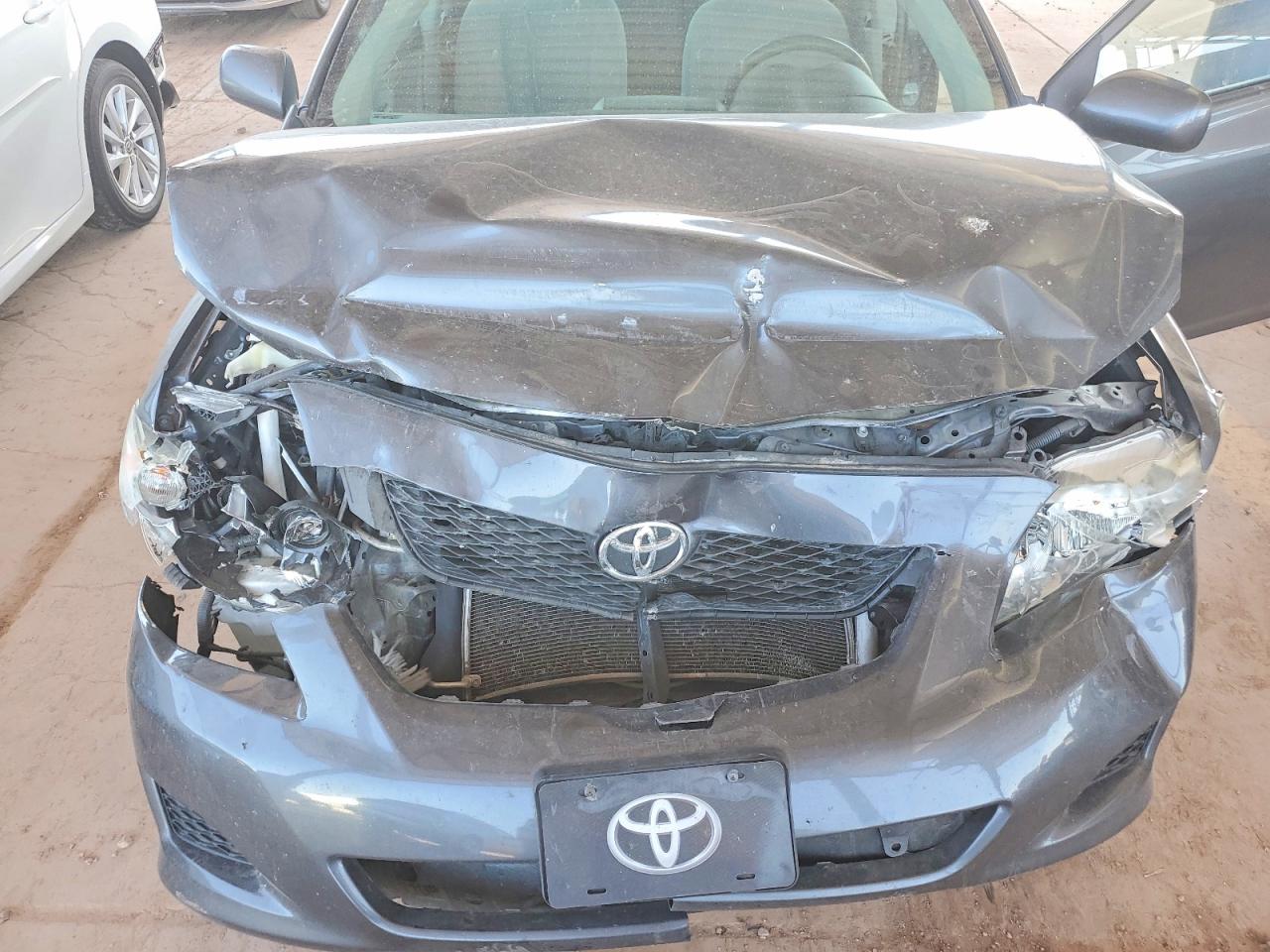 2010 TOYOTA COROLLA LE photo 31
