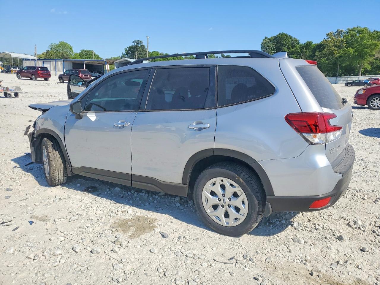 2019 SUBARU FORESTER photo 3