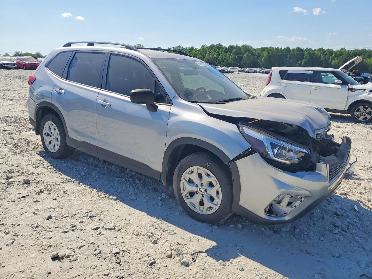 2019 SUBARU FORESTER photo 7