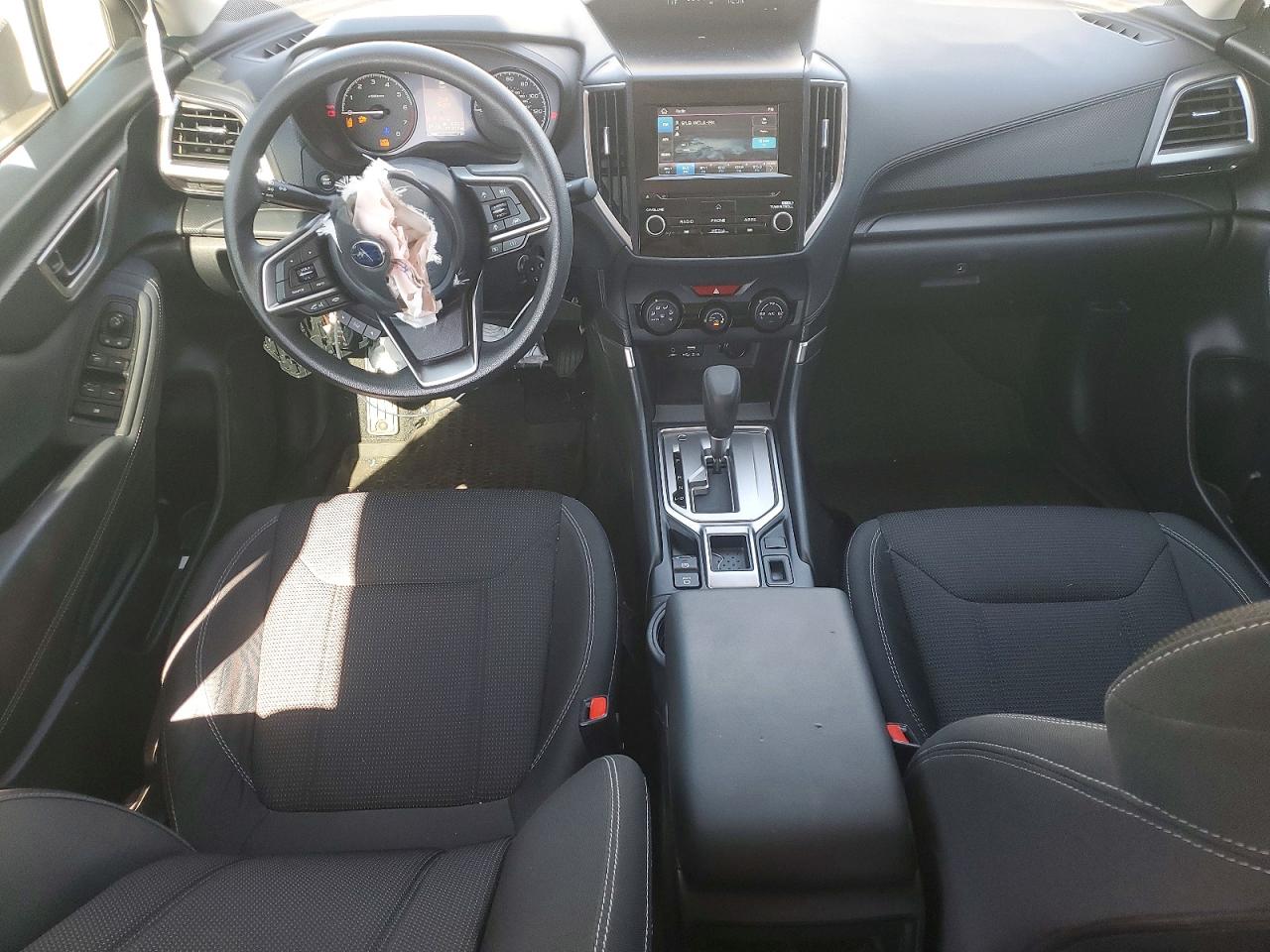 2019 SUBARU FORESTER photo 15
