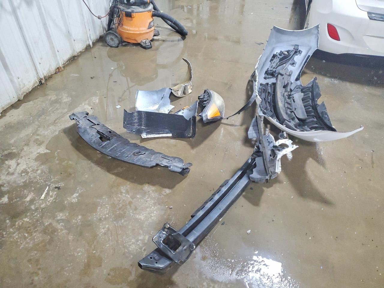 2013 HYUNDAI ELANTRA GT BASE photo 23