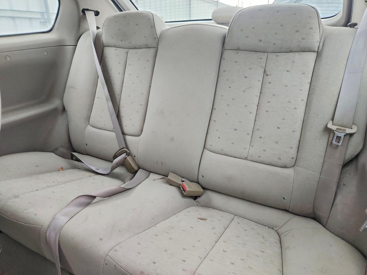 2003 HYUNDAI ACCENT GL photo 19