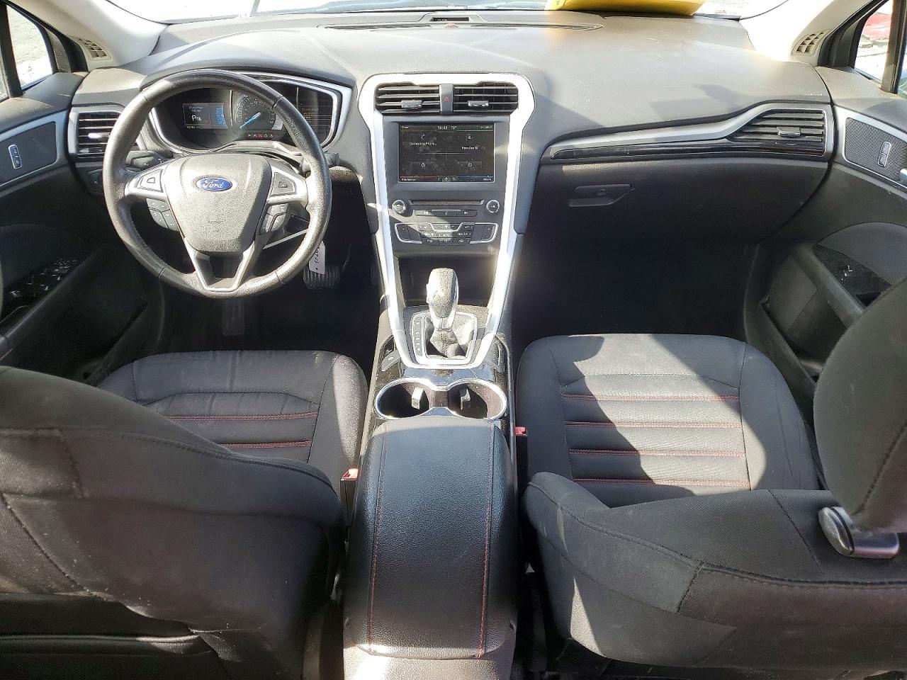 2016 FORD FUSION SE photo 15