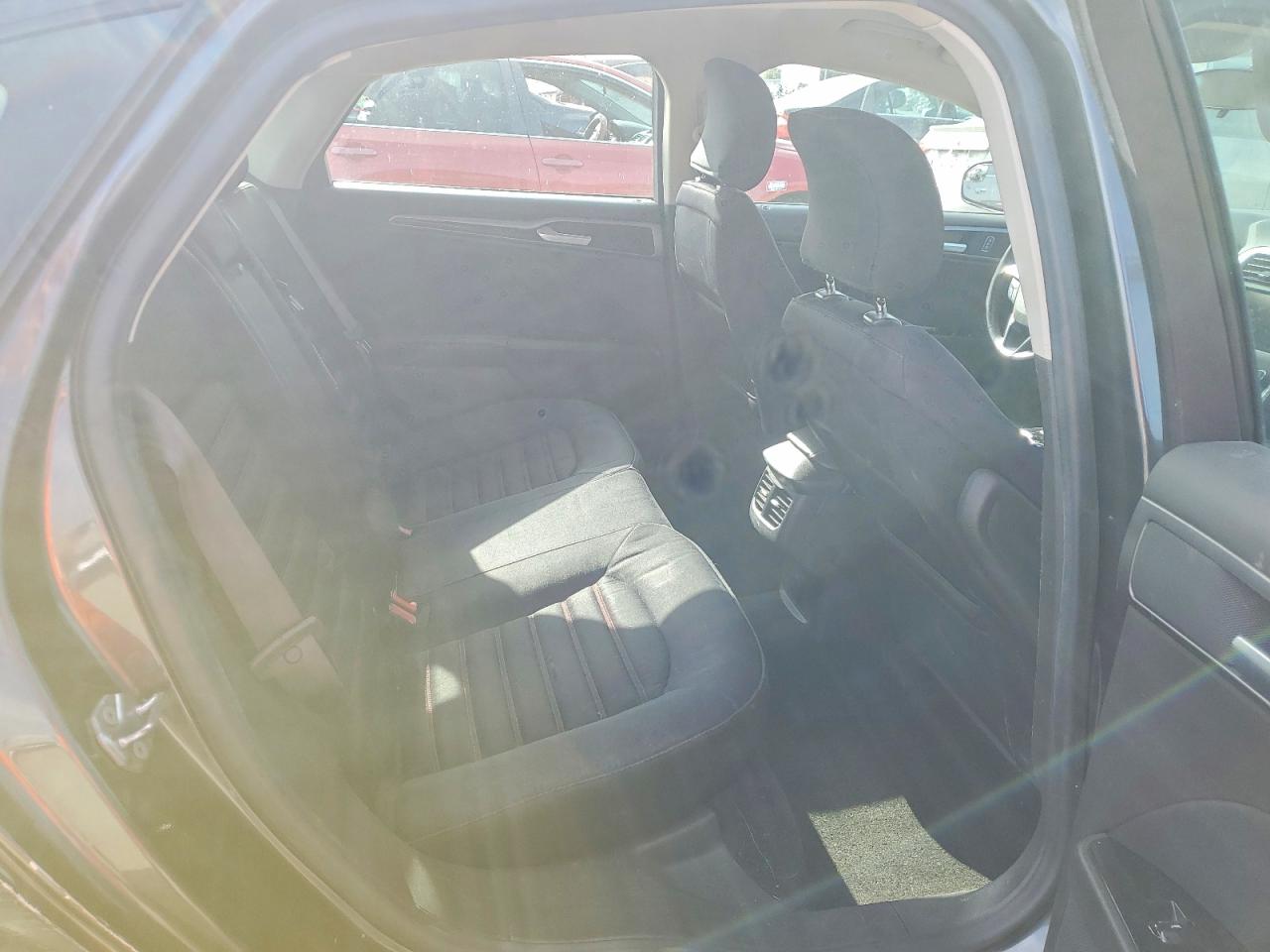 2016 FORD FUSION SE photo 19