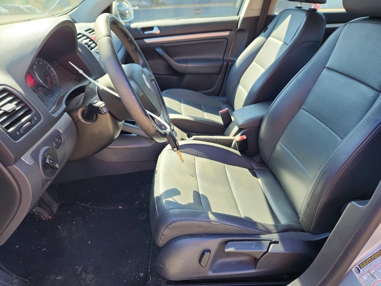 2009 VOLKSWAGEN JETTA SE photo 13