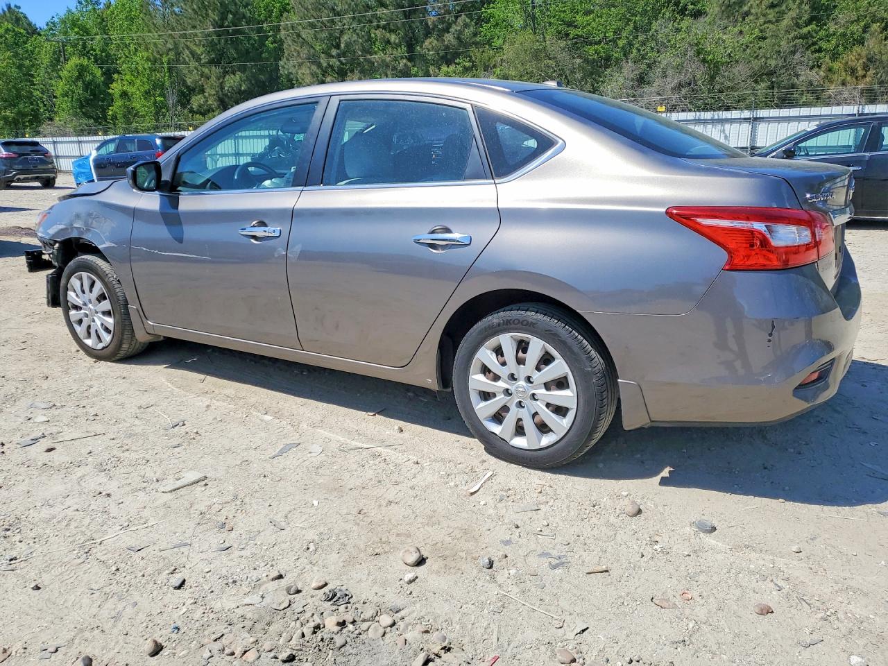 2016 NISSAN SENTRA SV photo 3