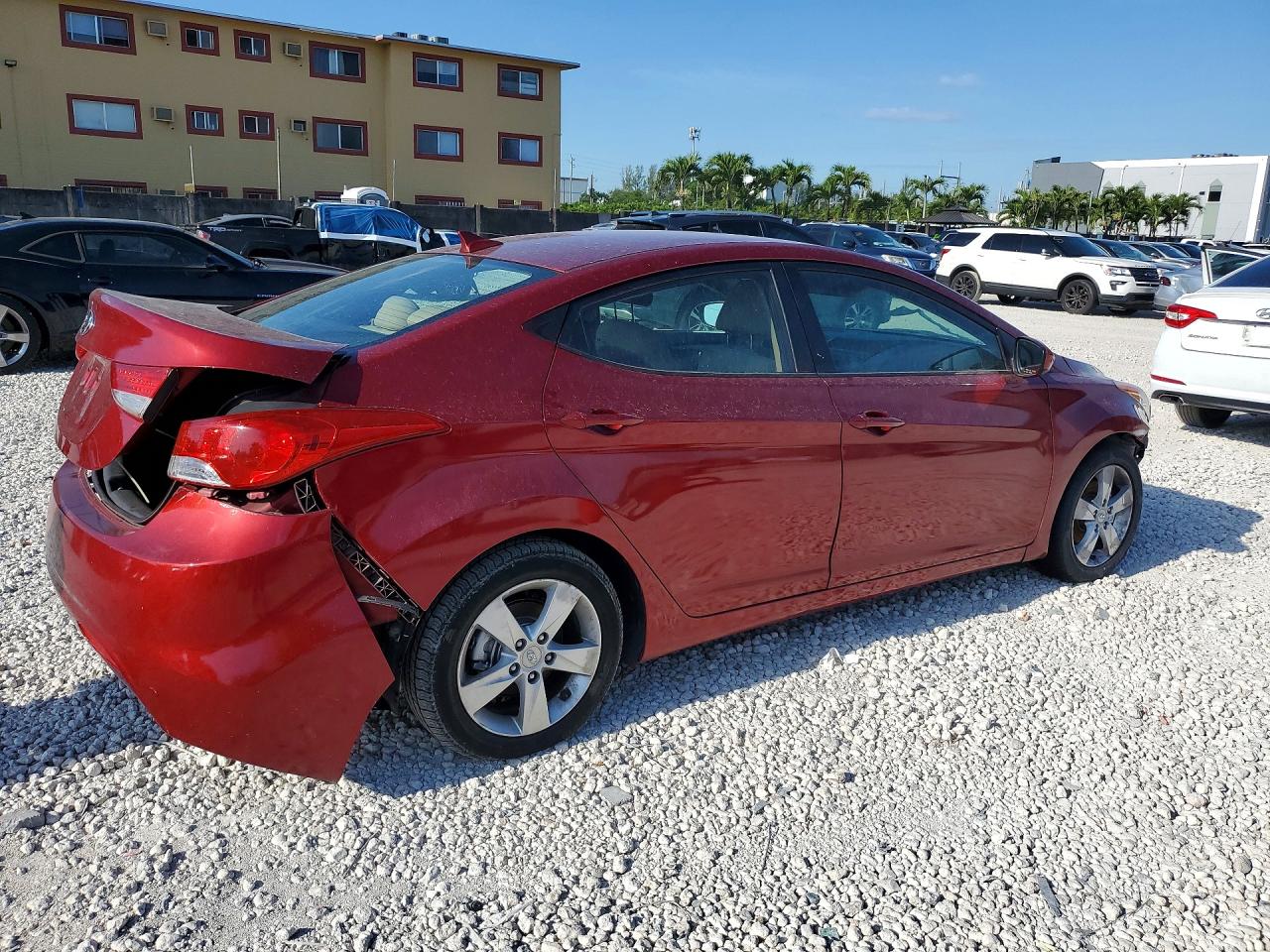 2013 HYUNDAI ELANTRA GLS photo 7