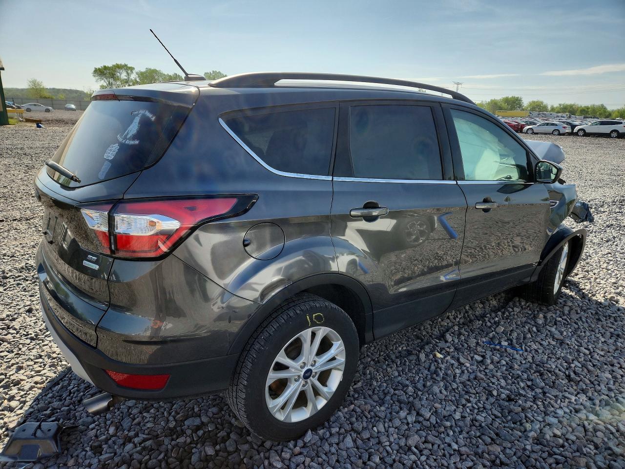 2018 FORD ESCAPE SE photo 3