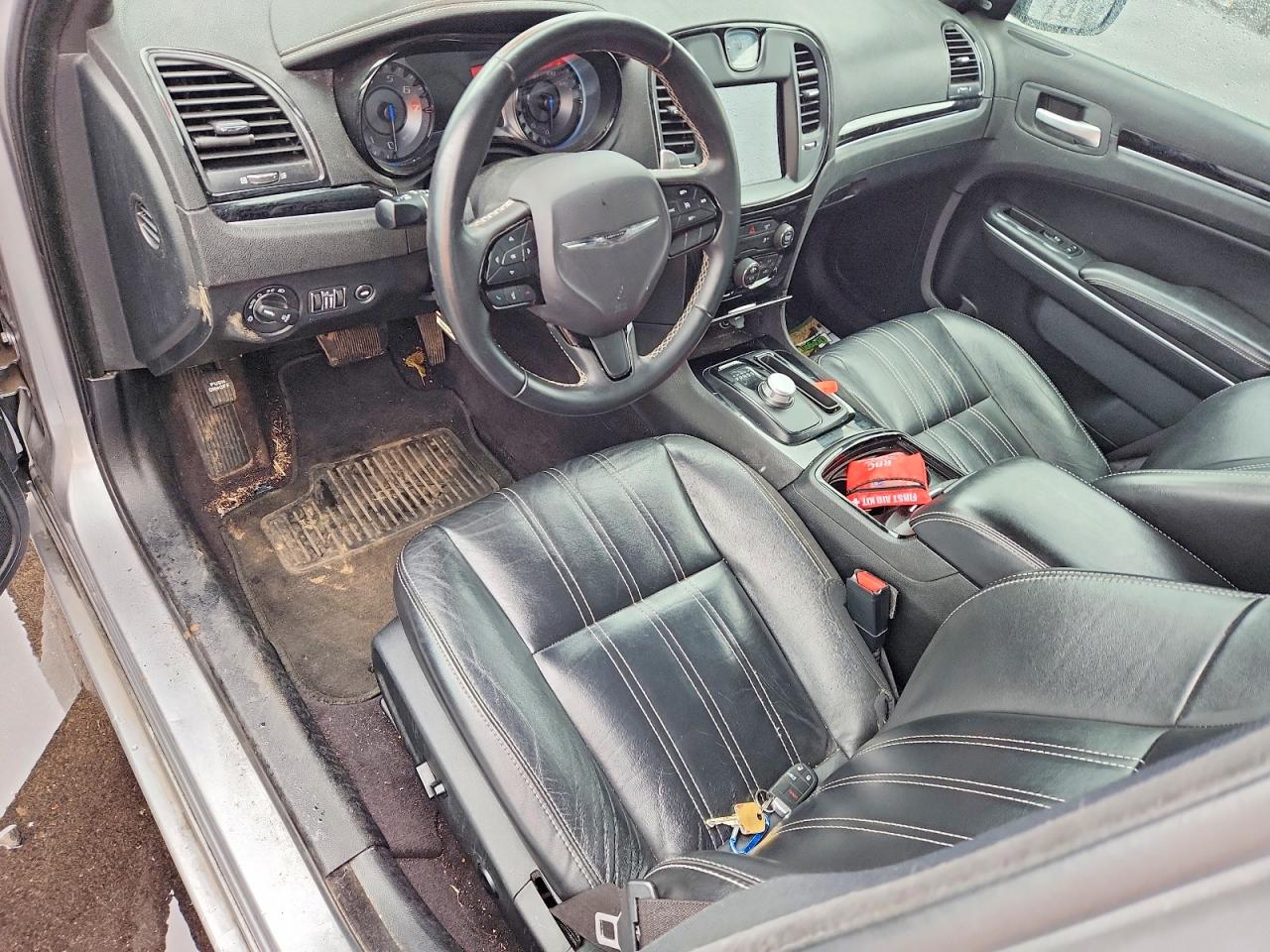 2018 CHRYSLER 300 S photo 15