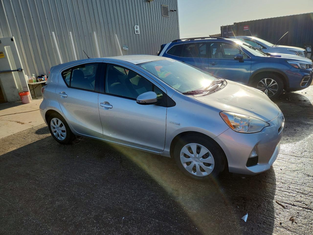 2012 TOYOTA PRIUS C TWO photo 7