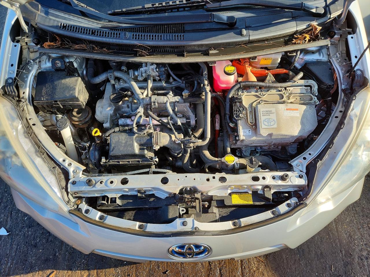 2012 TOYOTA PRIUS C TWO photo 21