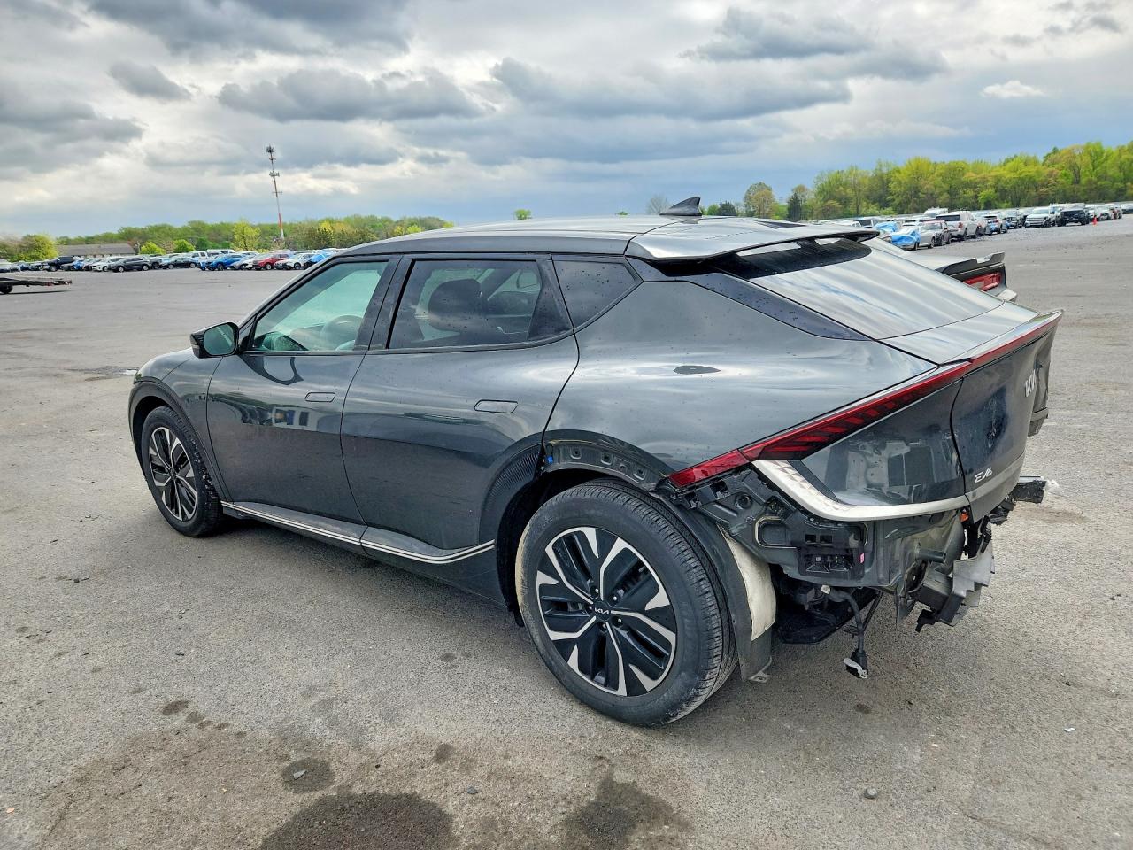 2023 KIA EV6 WIND photo 4