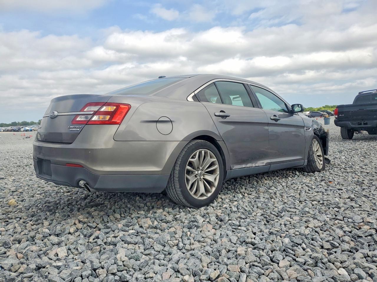 2014 FORD TAURUS LIMITED photo 7