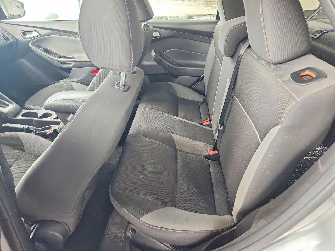 2013 FORD FOCUS SE photo 10