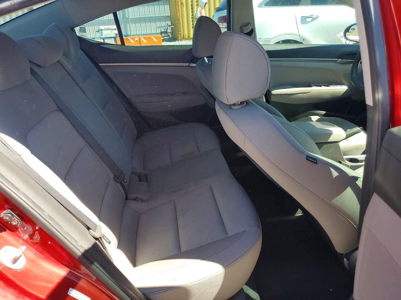 2017 HYUNDAI ELANTRA SE photo 28