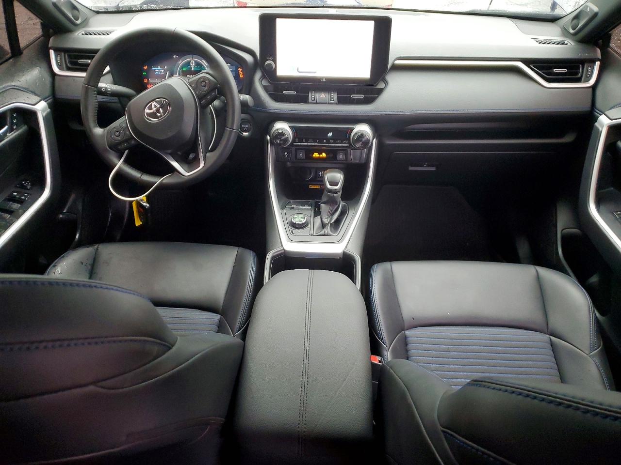 2025 TOYOTA RAV4 XSE photo 15