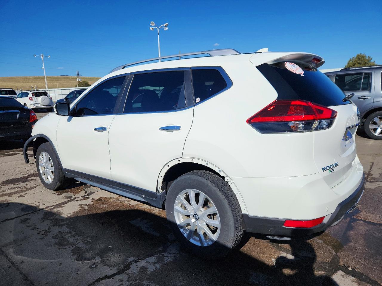 2020 NISSAN ROGUE SV photo 4