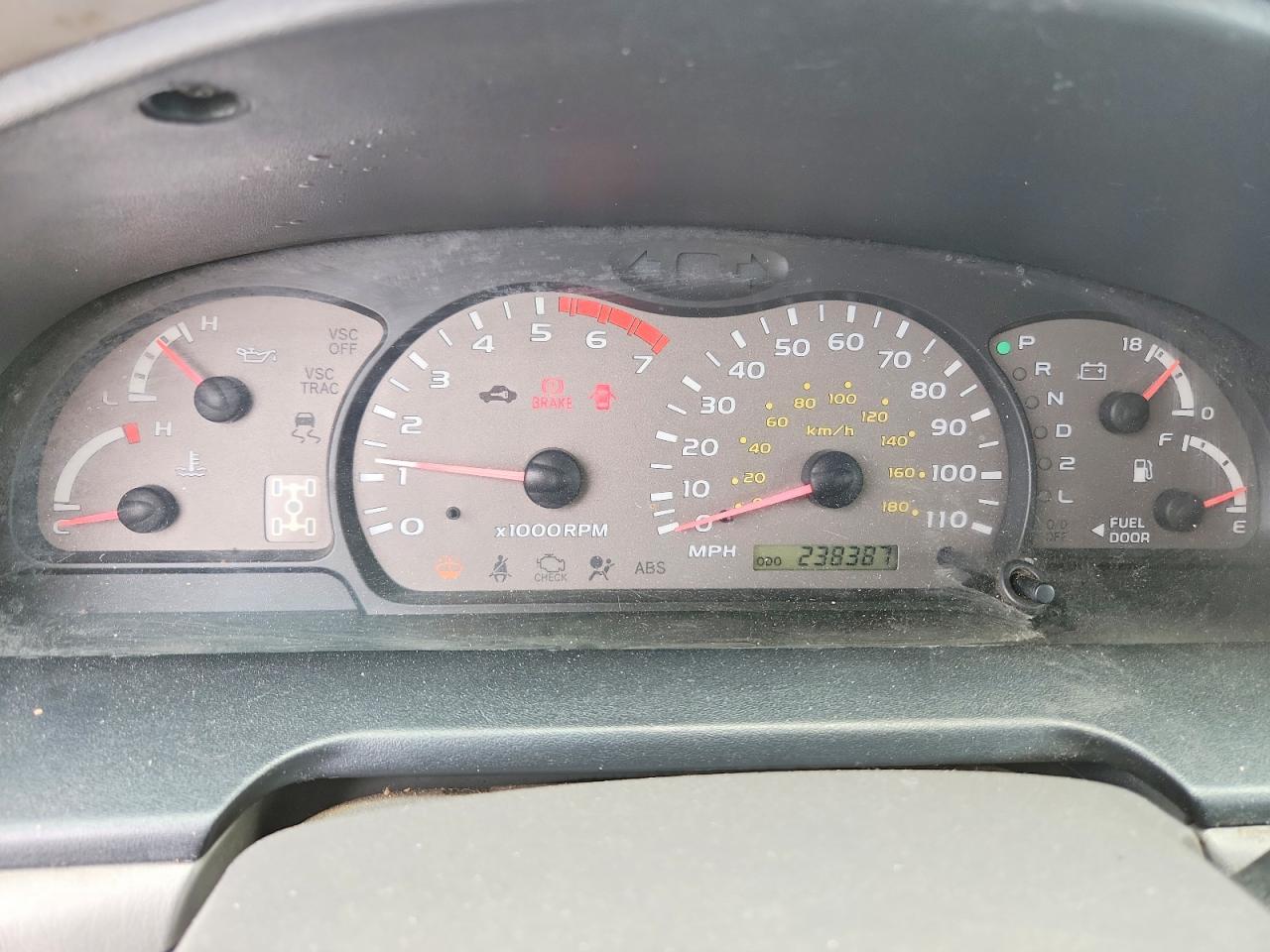 2003 TOYOTA SEQUOIA LIMITED photo 25