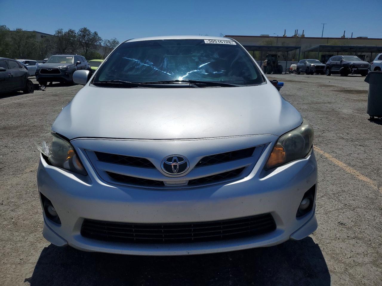 2013 TOYOTA COROLLA S photo 9