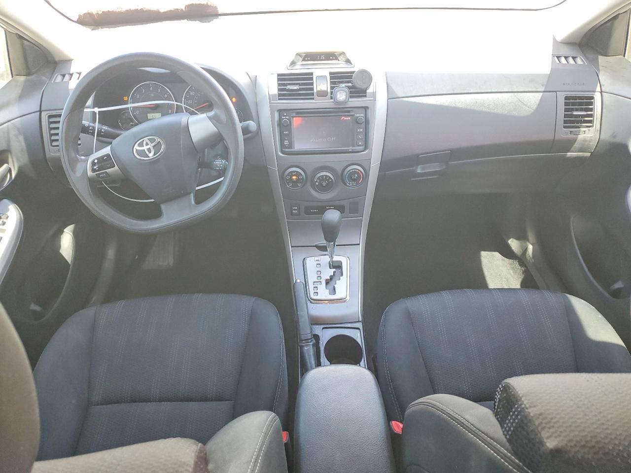 2013 TOYOTA COROLLA S photo 15