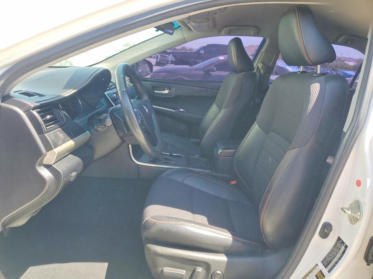 2017 TOYOTA CAMRY SE photo 7