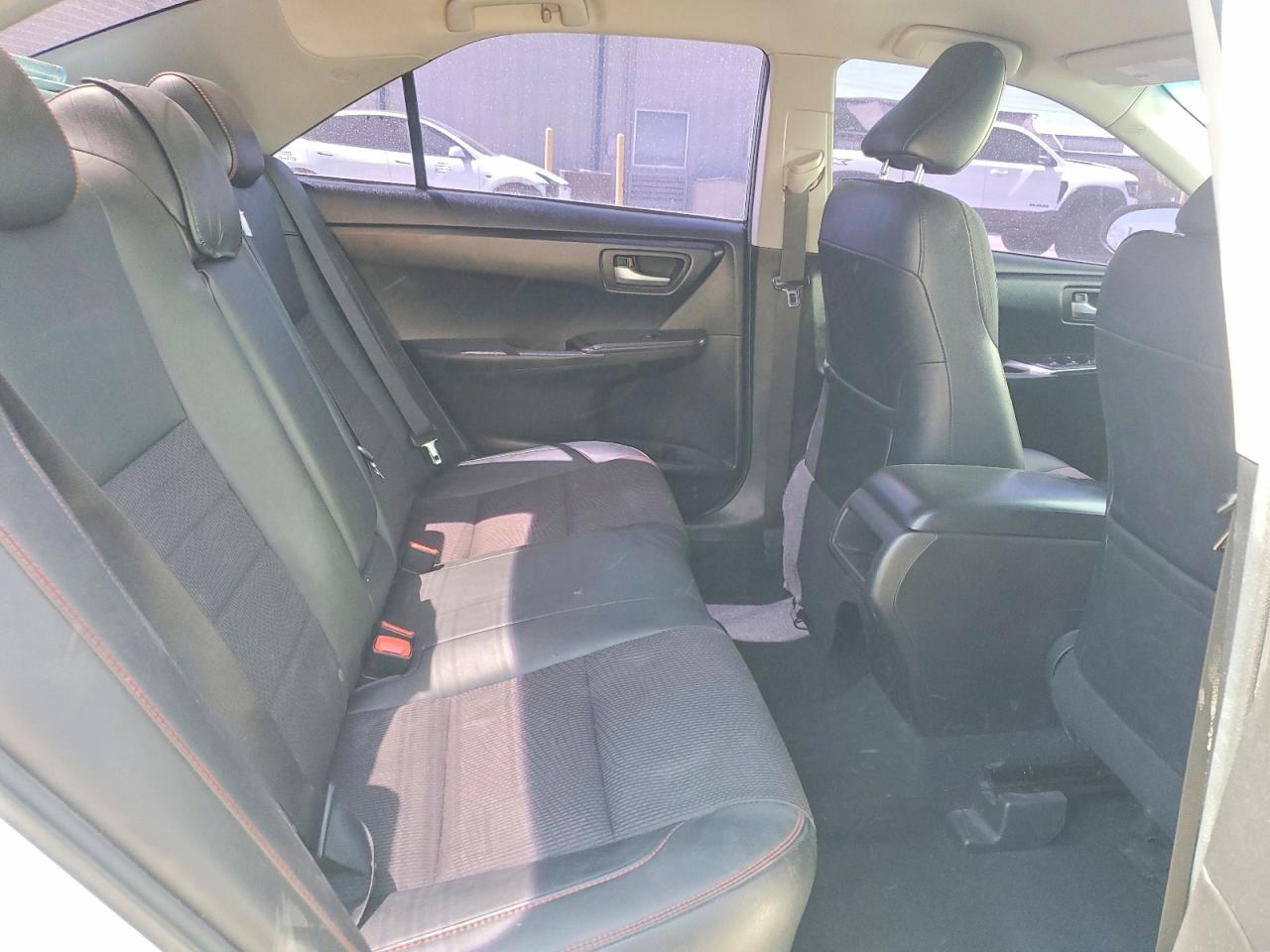 2017 TOYOTA CAMRY SE photo 10