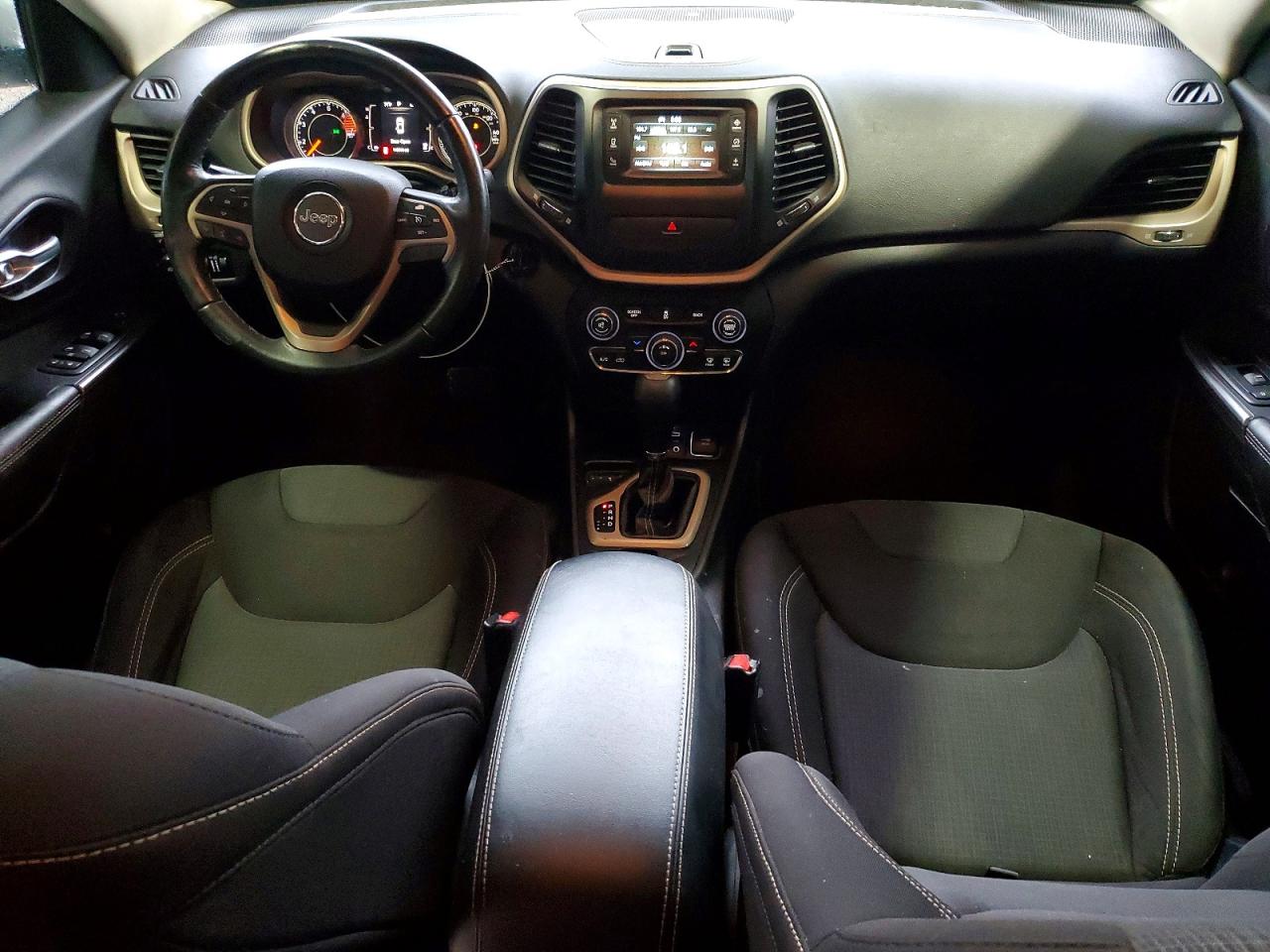 2016 JEEP CHEROKEE LATITUDE photo 15