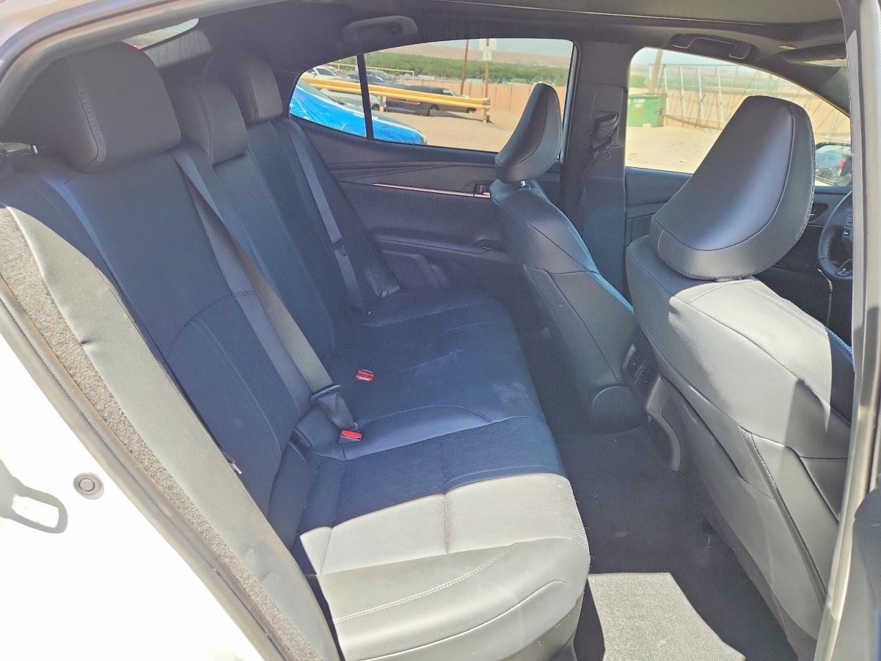 2025 TOYOTA CAMRY XSE photo 28
